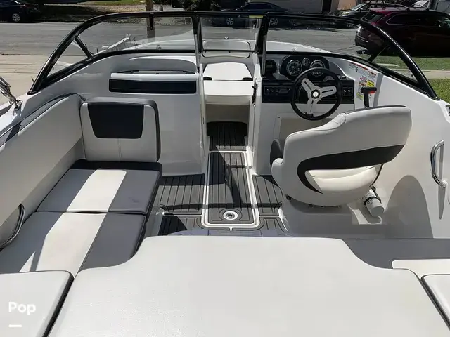 Bayliner VR4