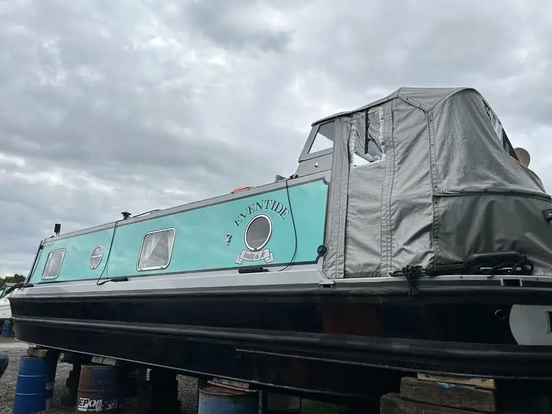 2010 Solid 36 narrow boat cruiser