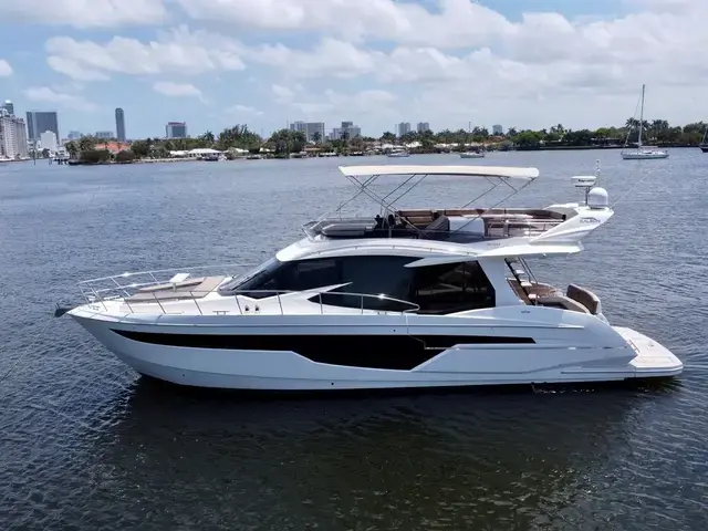 Galeon 500 Fly