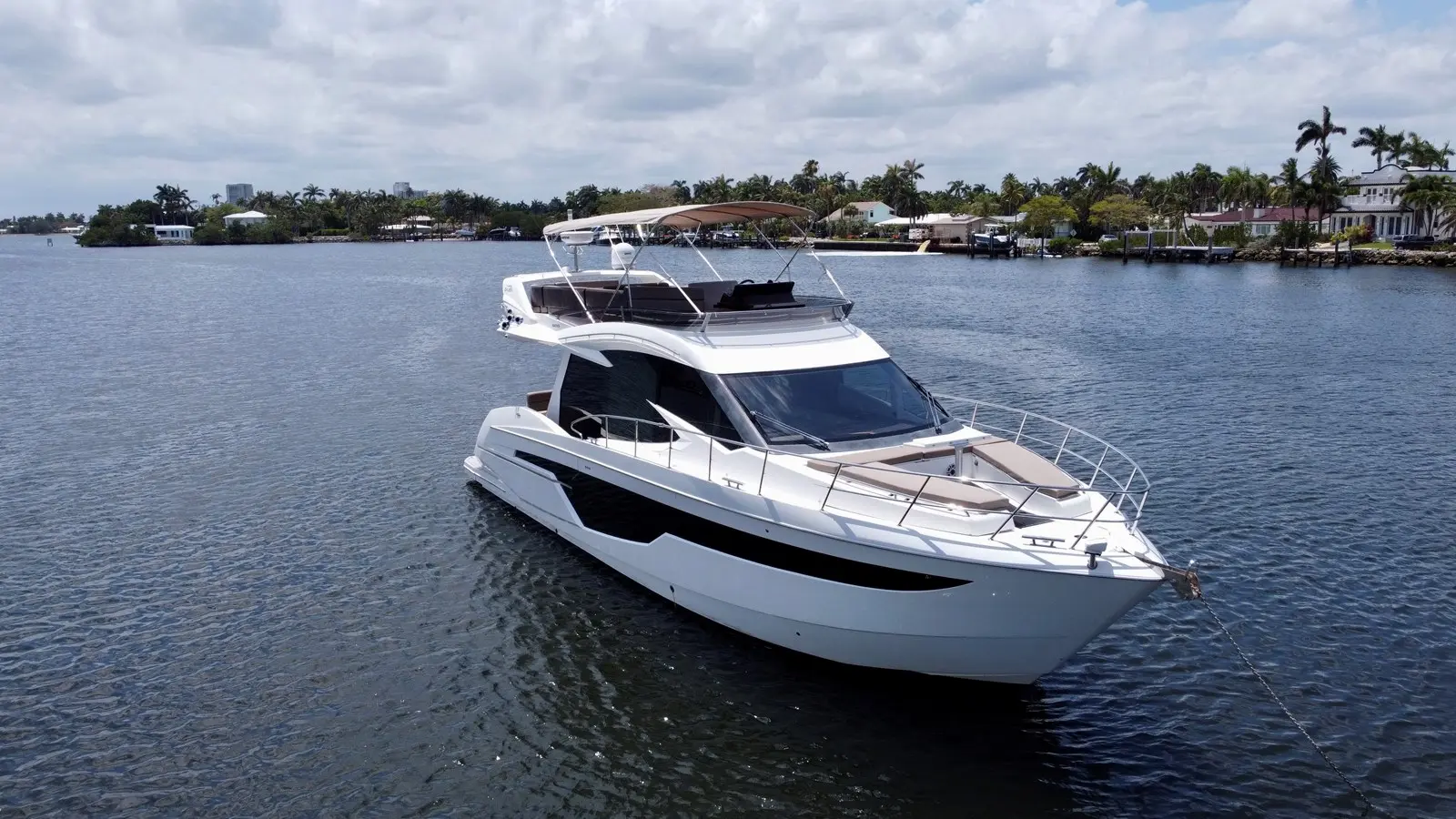 2017 Galeon 500 fly