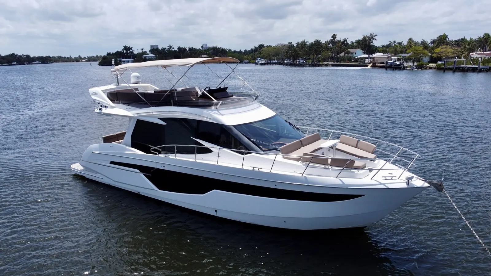 2017 Galeon 500 fly