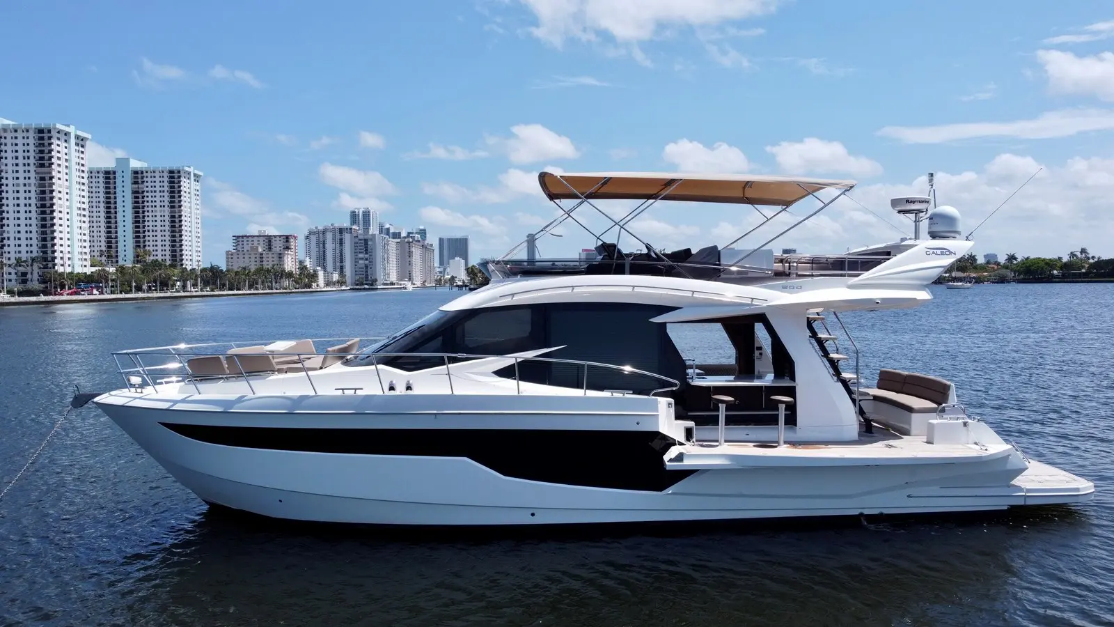 2017 Galeon 500 fly