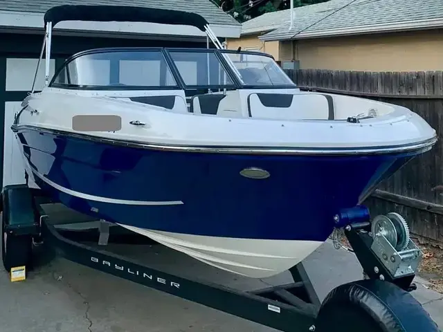 Bayliner VR4