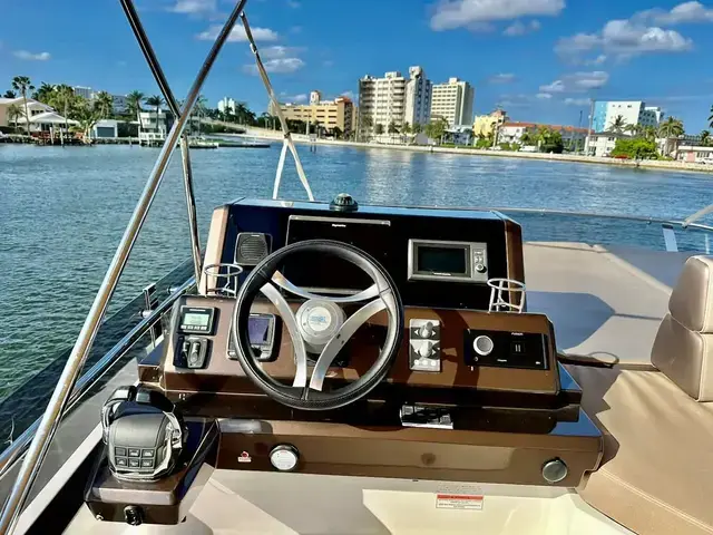 Galeon 500 Fly