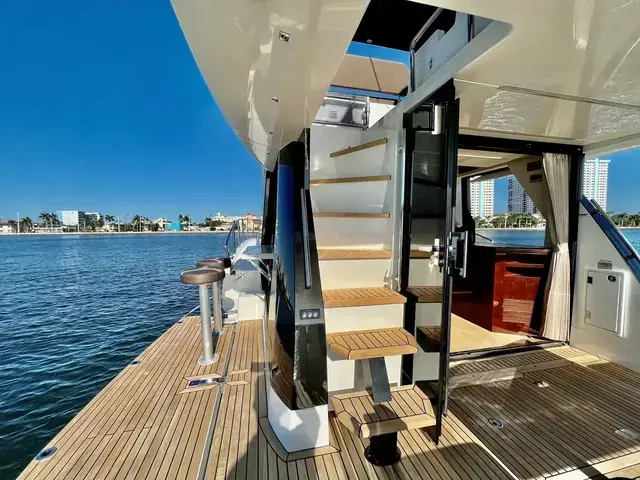 Galeon 470 Sky