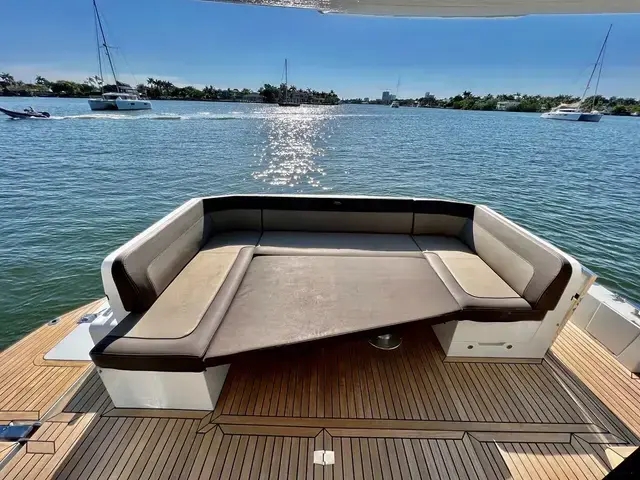 Galeon 470 Sky