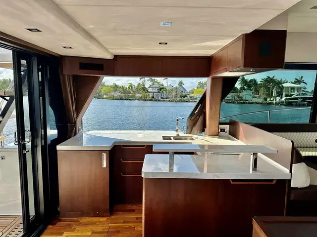 Galeon 500 Fly