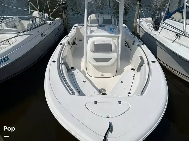 Tidewater Boats 210 Adventure