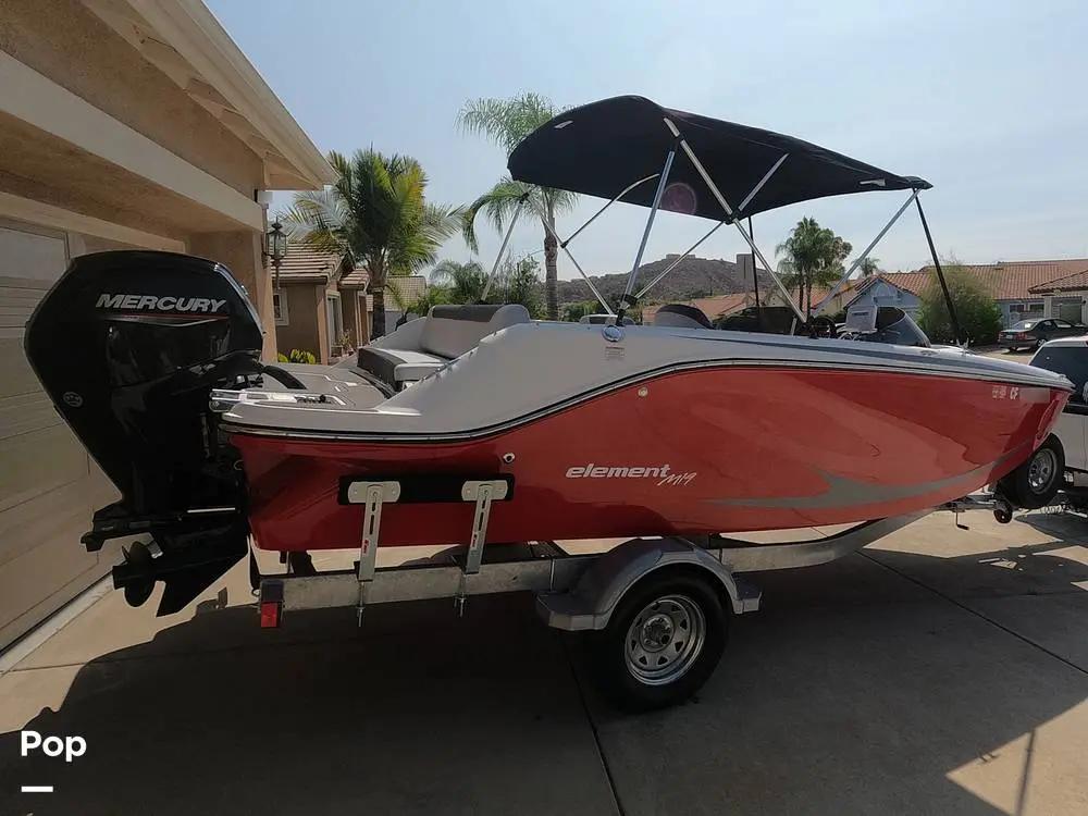 2023 Bayliner m 19