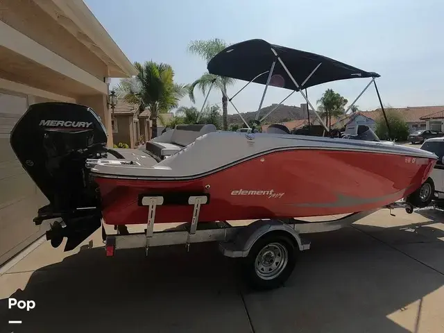 Bayliner M 19