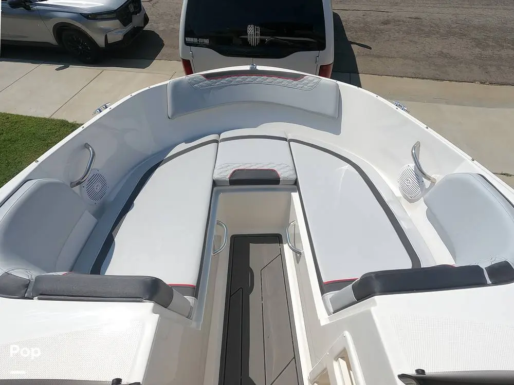 2023 Bayliner m 19