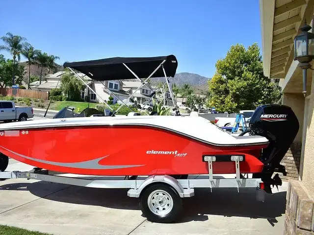 Bayliner M 19