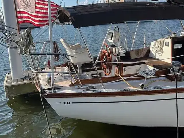 Cape Dory 36