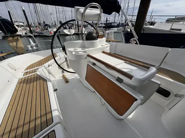 Beneteau Oceanis 411