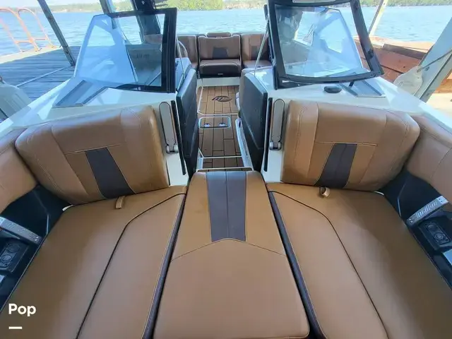 Malibu Wakesetter 23 MXZ