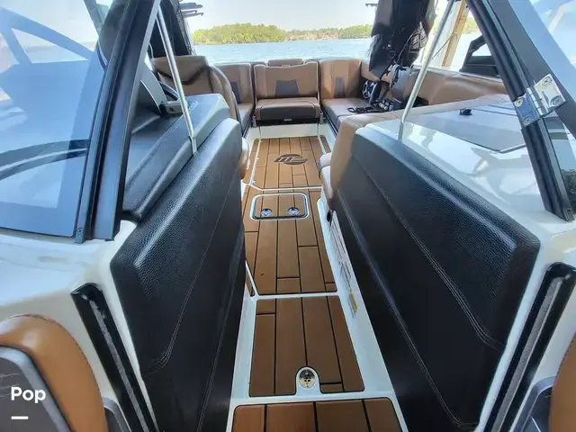 Malibu Wakesetter 23 MXZ