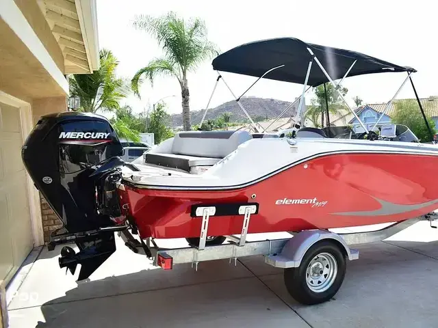 Bayliner M 19