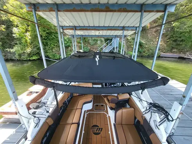 Malibu Wakesetter 23 MXZ