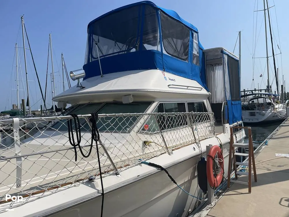 1987 Sea Ray 360 aft cabin