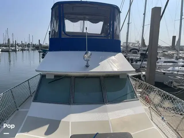 Sea Ray 360 Aft Cabin