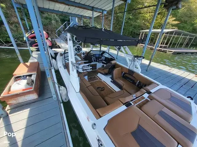 Malibu Wakesetter 23 MXZ