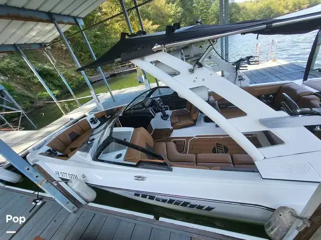 Malibu Wakesetter 23 MXZ