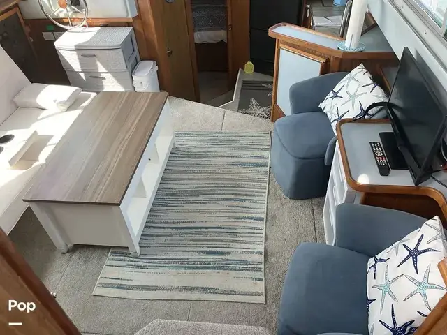 Sea Ray 360 Aft Cabin