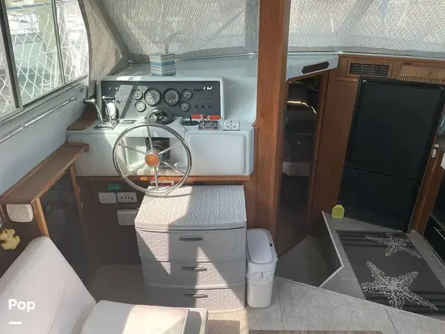 Sea Ray 360 Aft Cabin