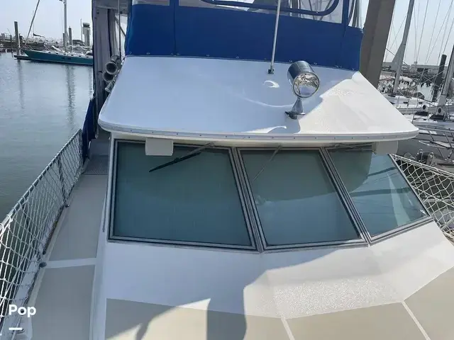 Sea Ray 360 Aft Cabin