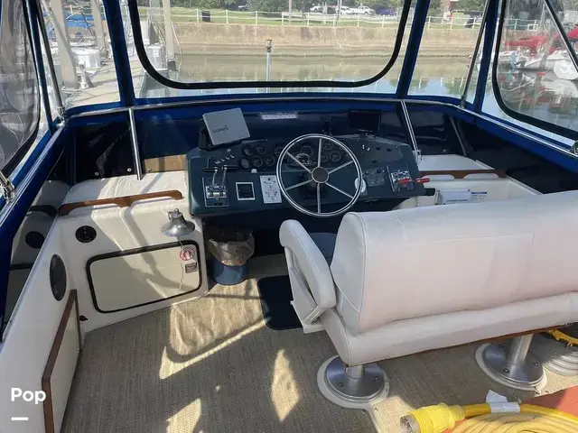 Sea Ray 360 Aft Cabin