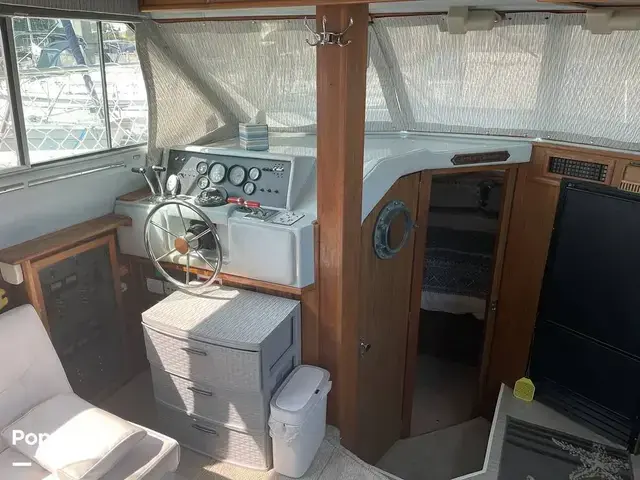 Sea Ray 360 Aft Cabin