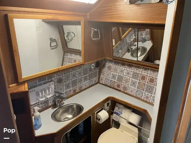 Sea Ray 360 Aft Cabin