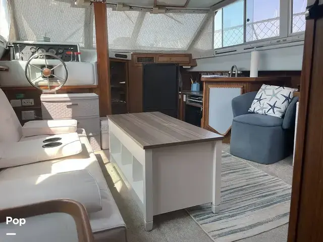 Sea Ray 360 Aft Cabin