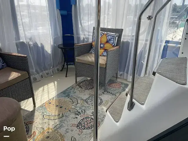 Sea Ray 360 Aft Cabin