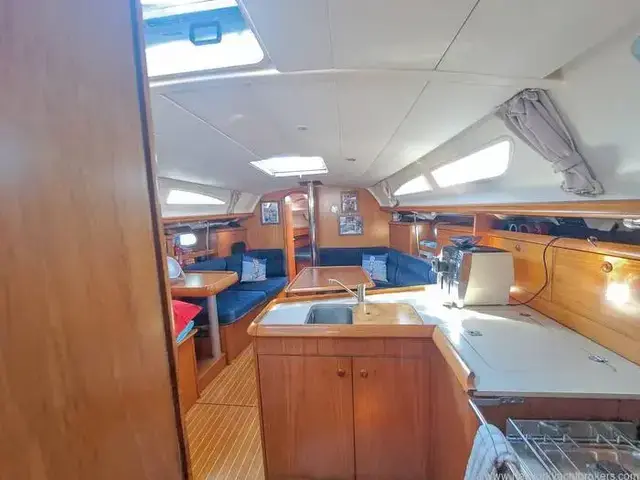 Jeanneau Sun Odyssey 37 (2 cabin)