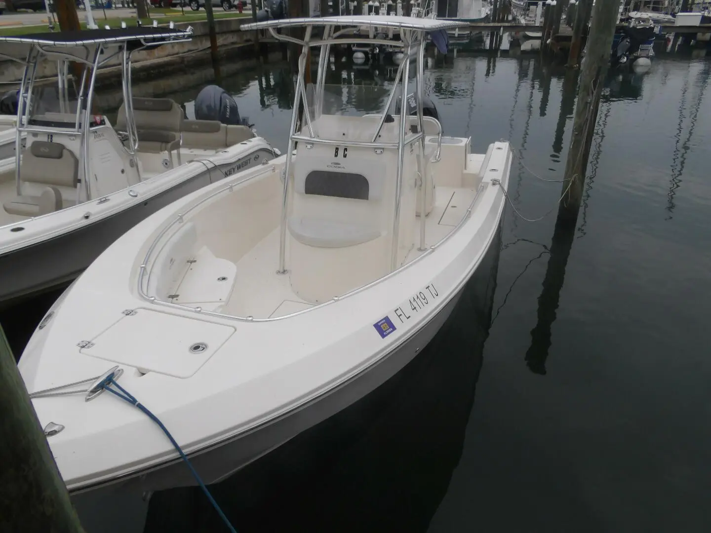 2023 Cobia Boats 240 cc