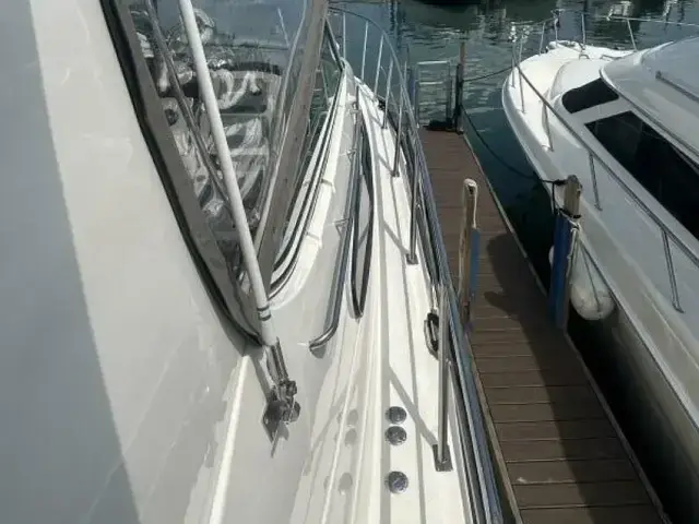 Cruisers Yachts 455 Express