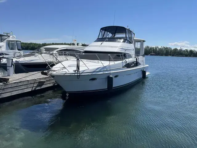 Carver 444 Cockpit Motor Yacht