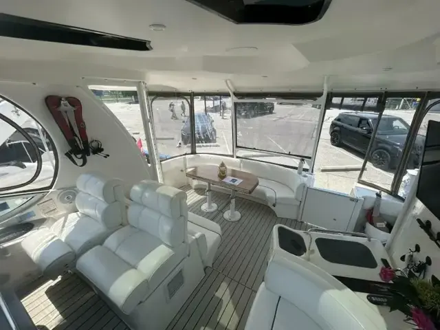 Cruisers Yachts 455 Express