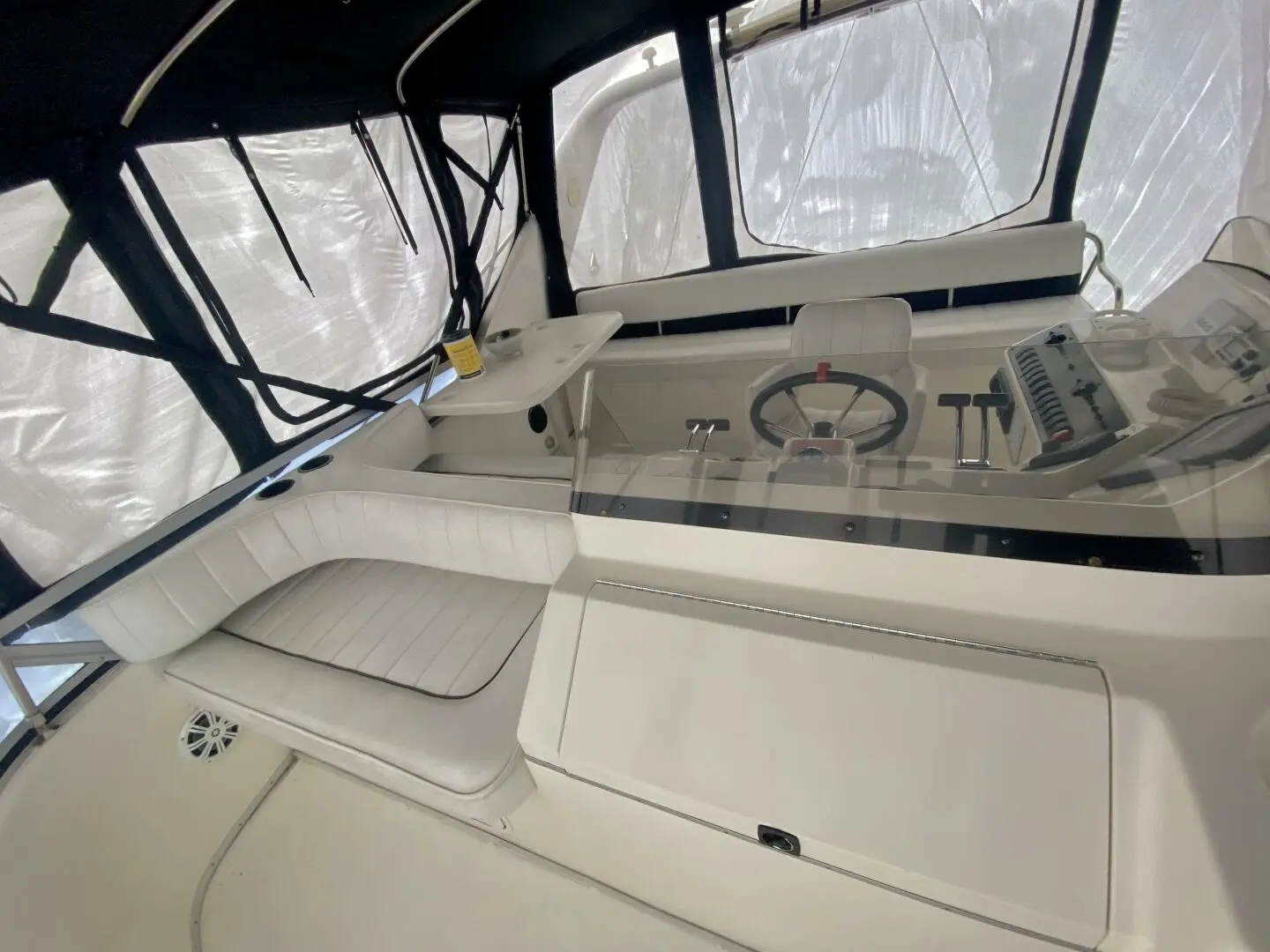 1994 Sea Ray 440 express bridge