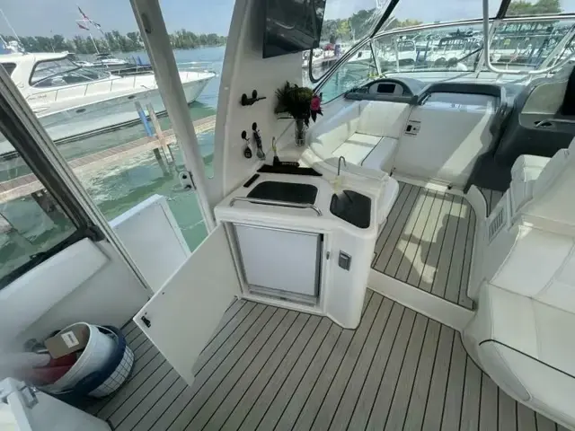 Cruisers Yachts 455 Express