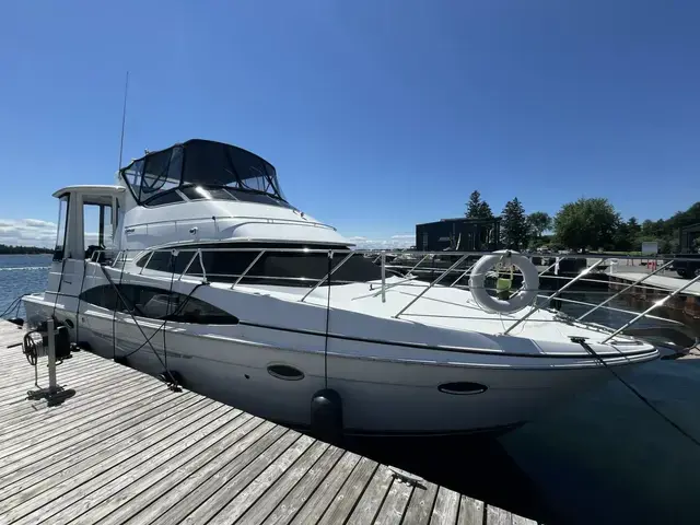 Carver 444 Cockpit Motor Yacht