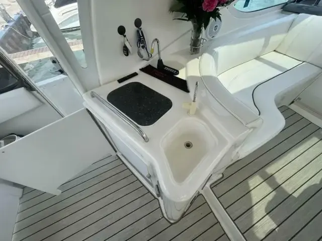 Cruisers Yachts 455 Express