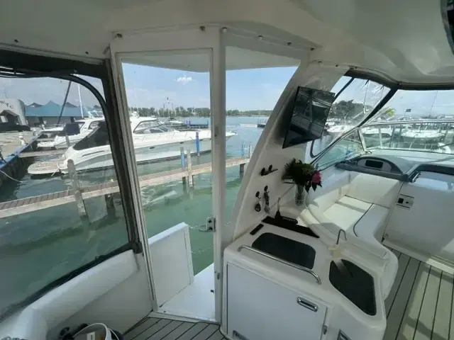 Cruisers Yachts 455 Express