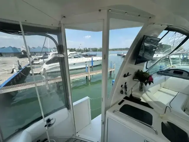 Cruisers Yachts 455 Express