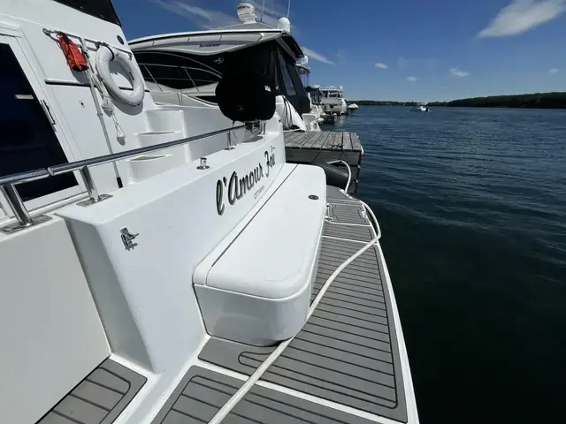 Carver 444 Cockpit Motor Yacht