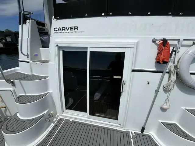 Carver 444 Cockpit Motor Yacht