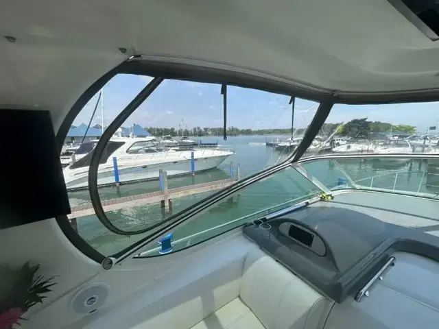 Cruisers Yachts 455 Express