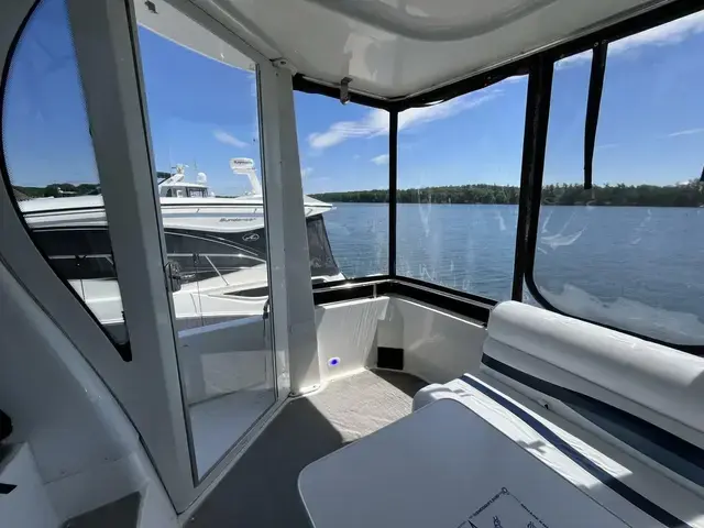 Carver 444 Cockpit Motor Yacht