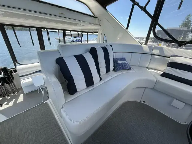 Carver 444 Cockpit Motor Yacht